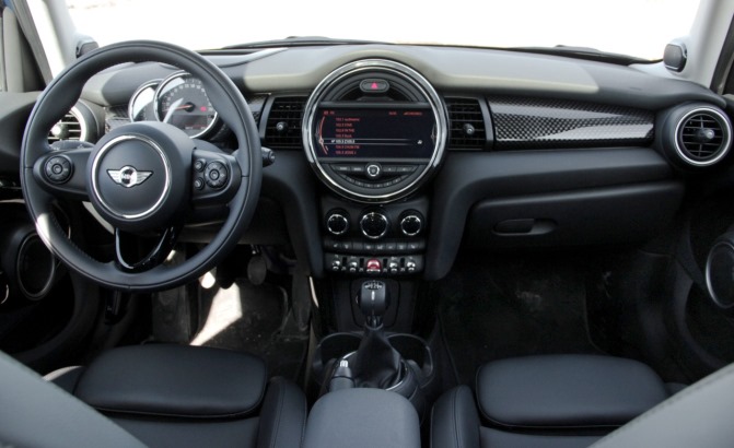 2015 MINI Cooper S Hardtop 4-Door Review