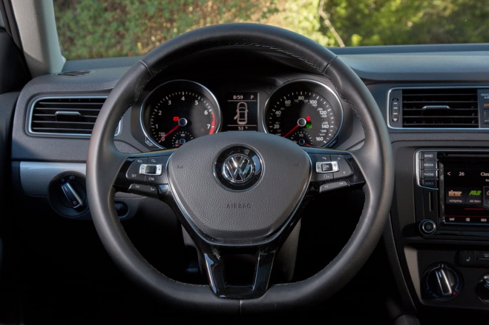 2017 Volkswagen Jetta:  AutoAfterWorld