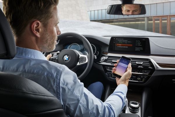 BMW Will Make Sure You&#039;re Never Late for a Meeting With New Connectivity Features