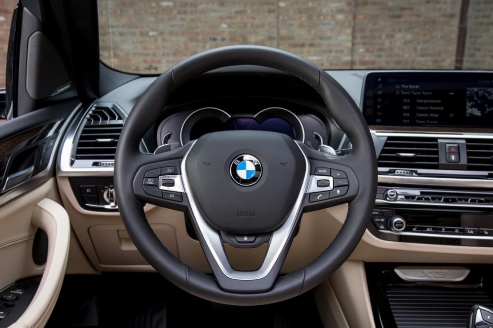 2018 BMW X3:  AutoAfterWorld