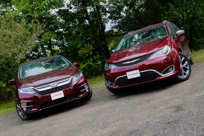 2018 Honda Odyssey vs 2017 Chrysler Pacifica Comparison Test
