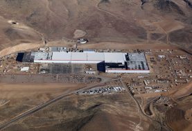 Report Indicates Global Battery Shortage Spurred on by Tesla Gigafactory