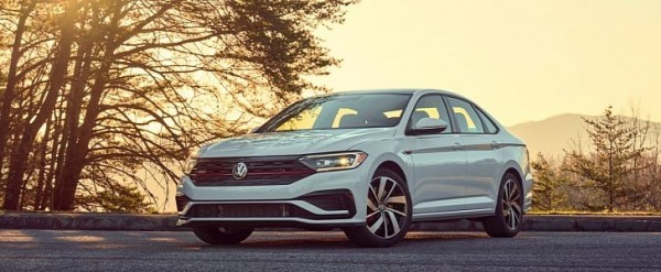 Get to Know the 2019 VW Jetta GLI With Fresh Photos and Videos