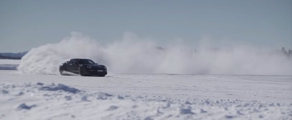 Here's the 2020 Porsche Taycan Driting In Sweden