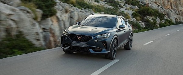 Cupra Formentor Takes to the Streets for the First Time, Gets Caught on Camera