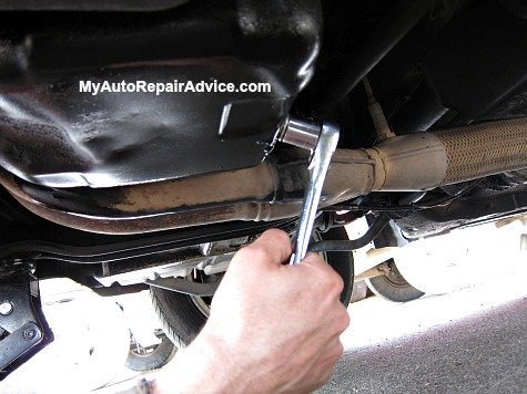 How to Change Oil in a Car by Yourself