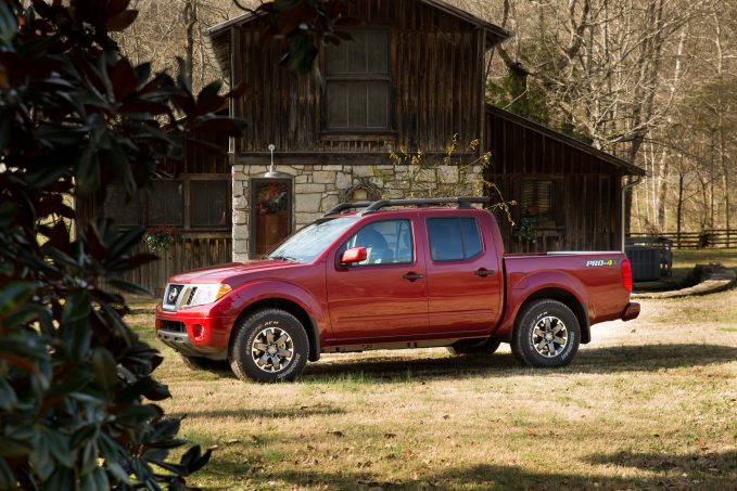 2020 Nissan Frontier Revealed: Brand New Engine, Same Old Truck
