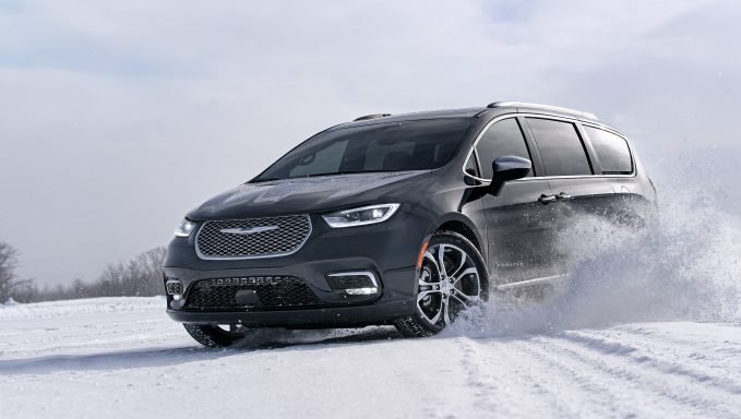 Chrysler Betting Big on 2021 Pacifica Refresh: ‘You Can&#8217;t Just Sit on Your Laurels’