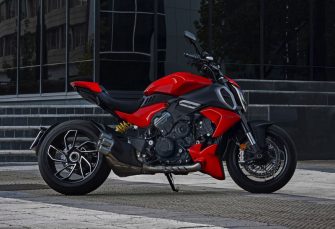 Do V4 Engines Actually Belong in Cruiser Motorcycles?