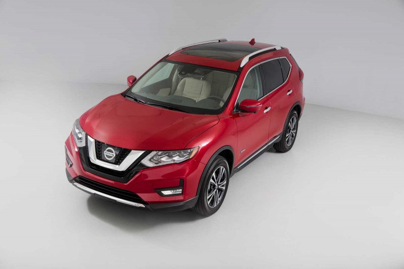 2017 Nissan Rogue Hybrid Amps-Up Efficiency