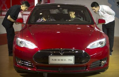 Tesla Seeks Information on Model S Fatal Crash in China