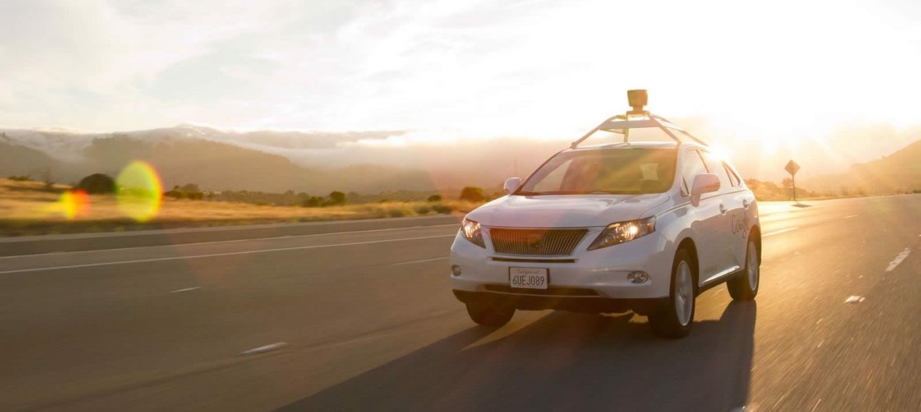 Google Self-Driving Car Gets Hit by Red-Light Runner, Shows Us Why We Need It