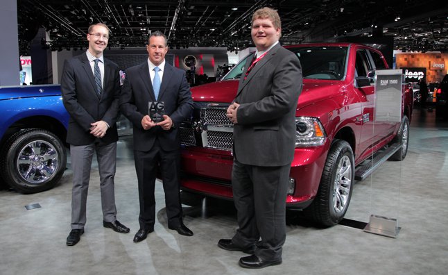 AutoGuide.com Hands Out the Hardware at the 2014 Detroit Auto Show
