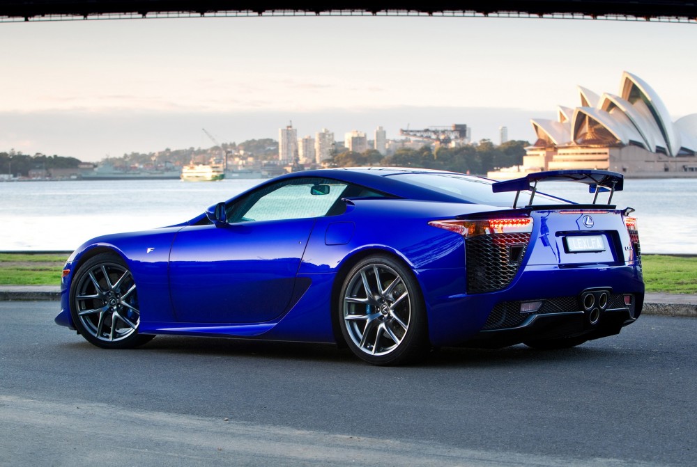10 Impressive Cars the Chevy Camaro ZL1 Beats Around the Nurburgring