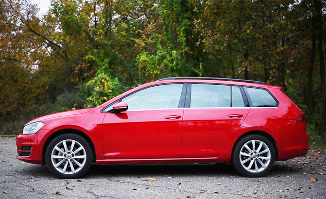 2016 Volkswagen Golf SportWagen Review: Curbed with Craig Cole