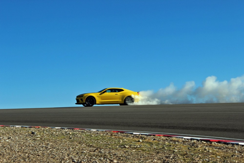 2017 Chevrolet Camaro 1LE Review