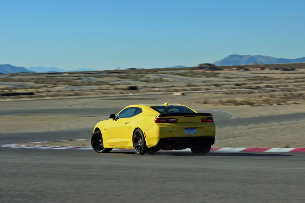 2017 Chevrolet Camaro 1LE Review