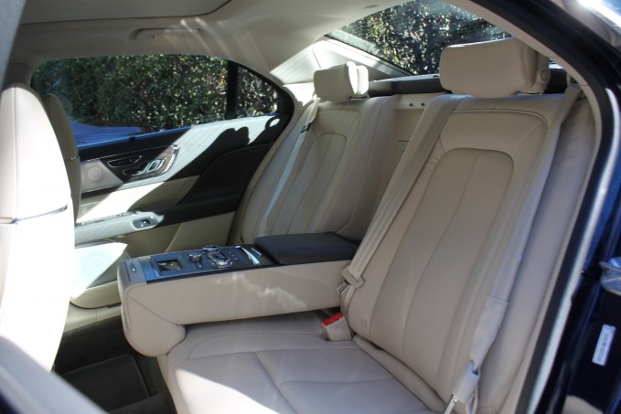 2017 Lincoln Continental Review