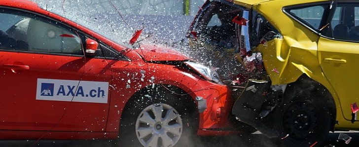 Car crash at 60 km/h Safety on American Roads - The Safest States In The USA And The Most Dangerous
