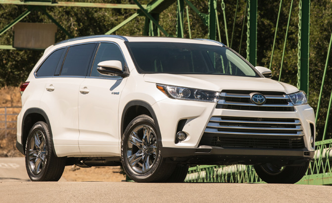 The Most Loved SUVs and Trucks in America for 2016