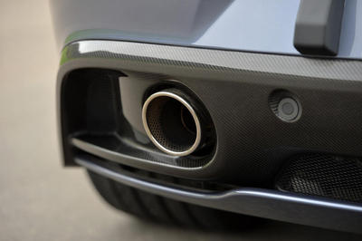 2015 Aston Martin Vanquish Coupe Review