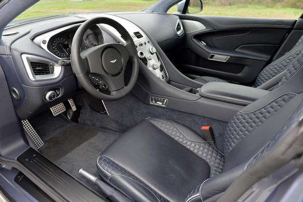 2015 Aston Martin Vanquish Coupe Review