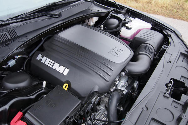 2015 Chrysler 300C Platinum Review