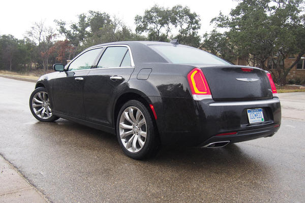2015 Chrysler 300C Platinum Review