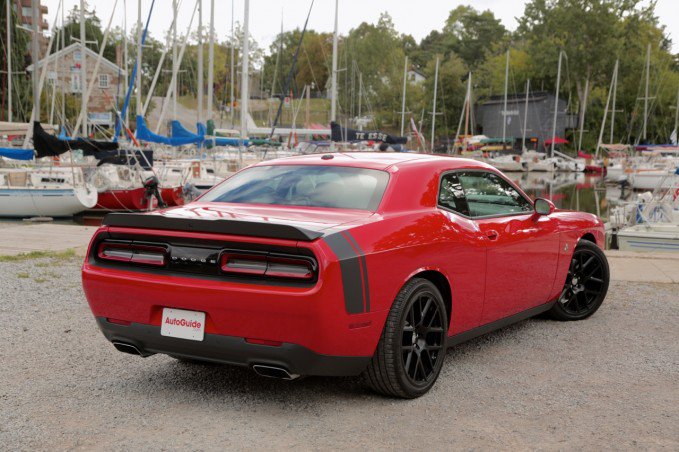 2015 Dodge Challenger 392 HEMI Scat Pack Shaker Review 2 2015 Dodge Challenger 392 HEMI Scat Pack Shaker Review