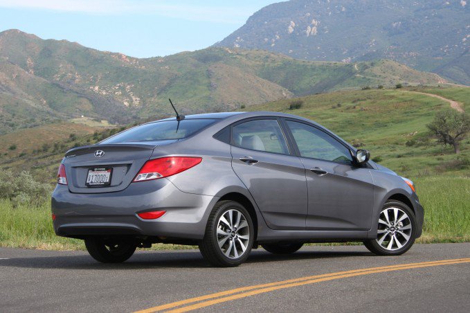 2015 Hyundai Accent Review