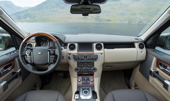 2015 Land Rover LR4 Review