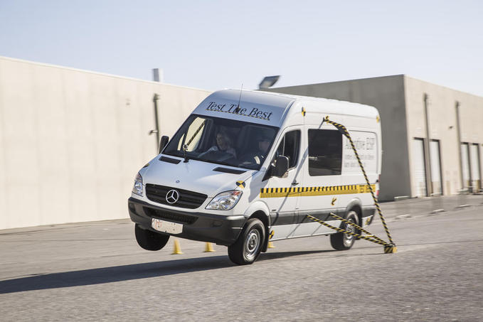 2015 Mercedes-Benz Sprinter Review
