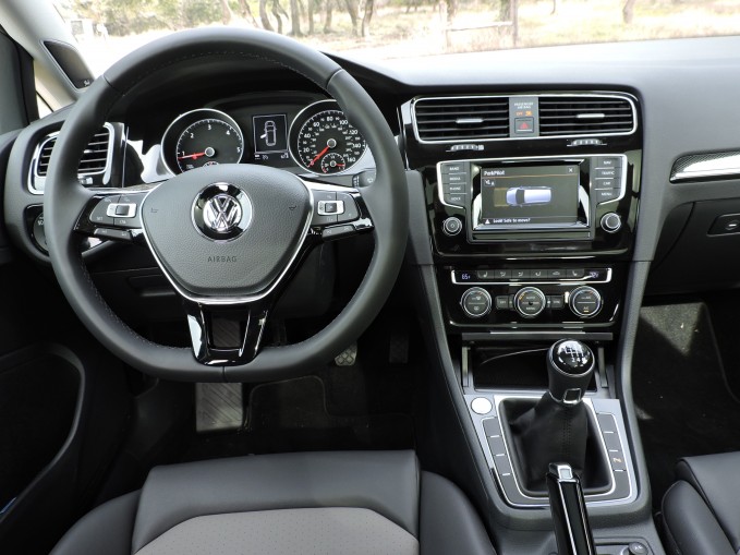 2015 Volkswagen Golf SportWagen Review