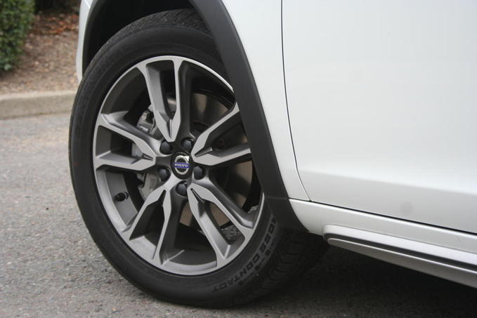 2015 Volvo V60 Cross Country