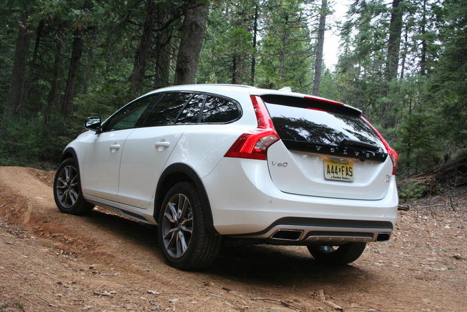 2015 Volvo V60 Cross Country