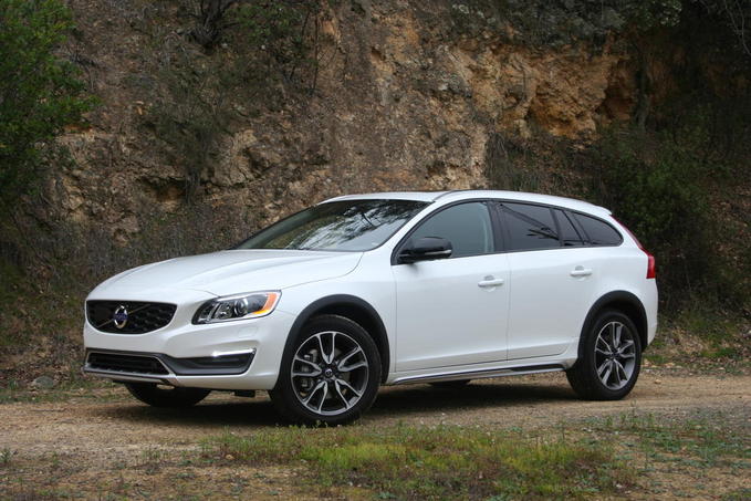 2015 Volvo V60 Cross Country