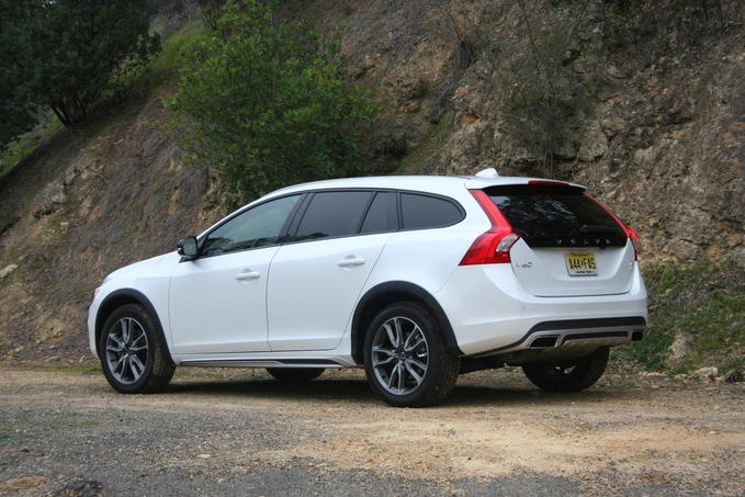 2015 Volvo V60 Cross Country