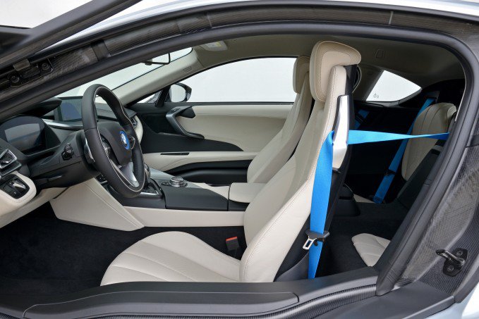 2016 BMW i8 Review