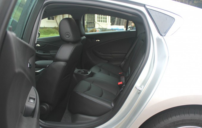 2016 Chevrolet Volt Review 11 2016 Chevrolet Volt Review