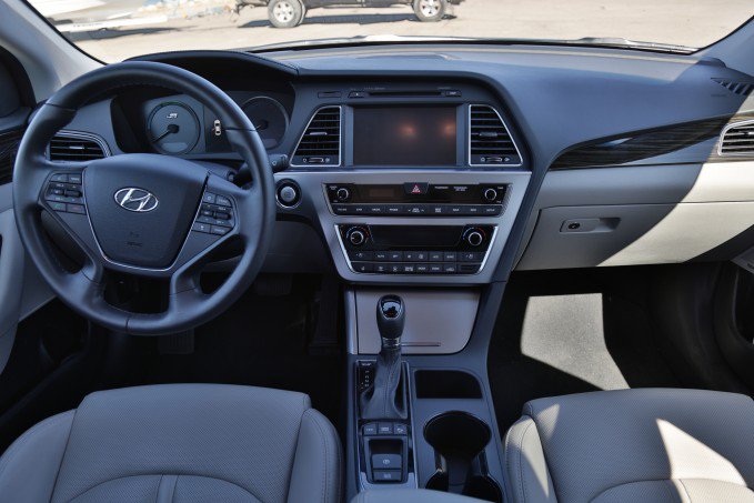 2016 Hyundai Sonata Plug-in Hybrid Review 1 2016 Hyundai Sonata Plug-in Hybrid Review