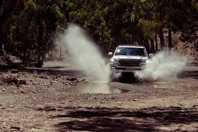 2016 Toyota Land Cruiser Review 4 2016 Toyota Land Cruiser Review