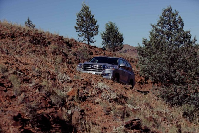 2016 Toyota Land Cruiser Review 6 2016 Toyota Land Cruiser Review