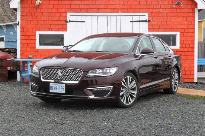 2017 Lincoln MKZ Review