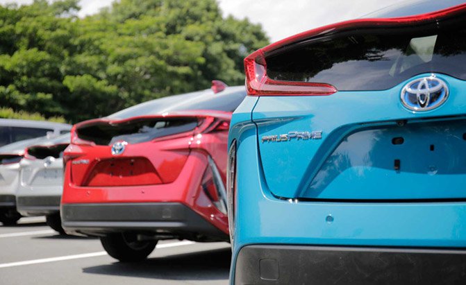 2017 Toyota Prius Prime Review and First Drive 7 2017 Toyota Prius Prime Review and First Drive