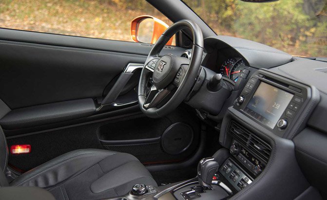 Feature Focus: What's New in the 2017 Nissan GT-R