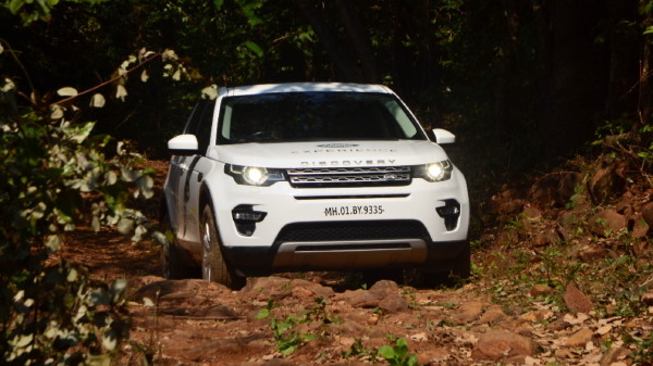 Land Rover Experience 2016: mud, rut and rocks at Amby Valley