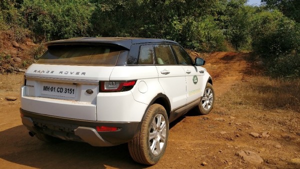 Land Rover Experience 2016: mud, rut and rocks at Amby Valley