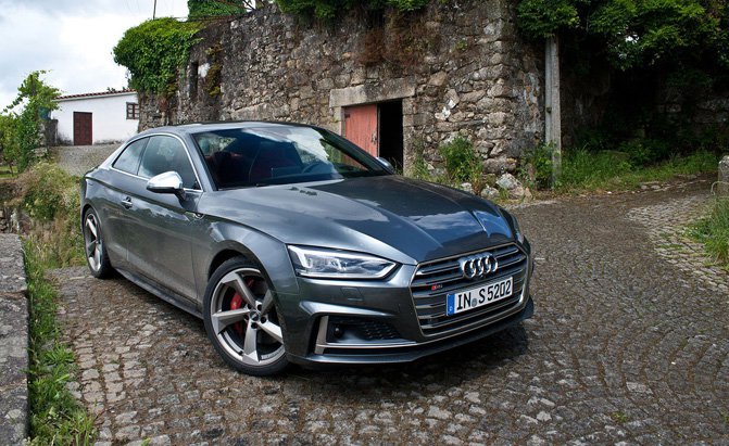 Top 10 Most Popular Car Reviews and Comparisons of 2016