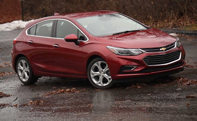 2017 Chevrolet Cruze Hatchback Premier Review: Curbed with Craig Cole