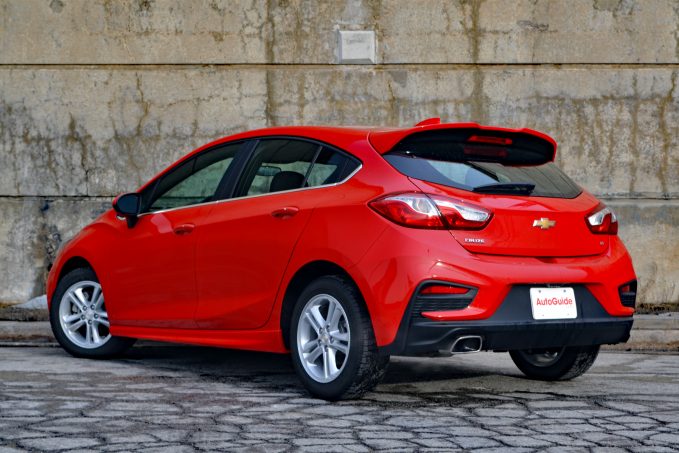 2017 Chevrolet Cruze LT Hatchback Review: Winter Road Trip Edition